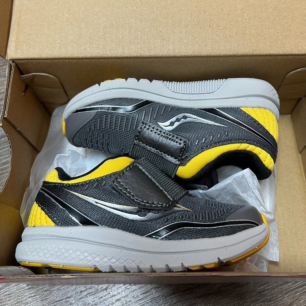 Saucony KINVARA JR Grey Yellow Velcro Strap Baby Toddler Size 5XW - Picture 2 of 10